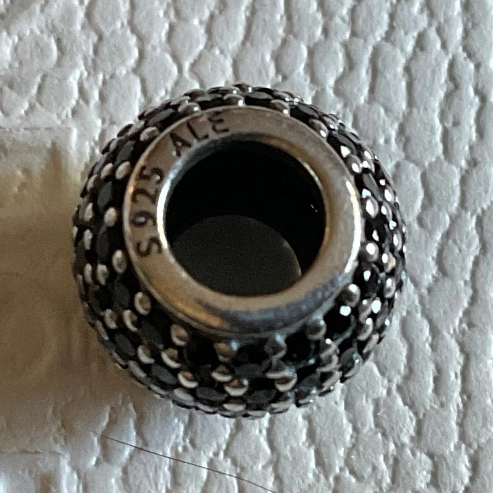 Pandora silver charm with onyx stone - Picture 2 of 3